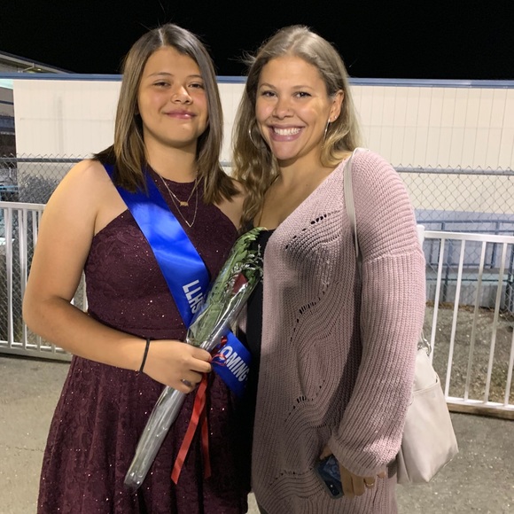 Meet your Posher, Destiny - Picture 5 of 8